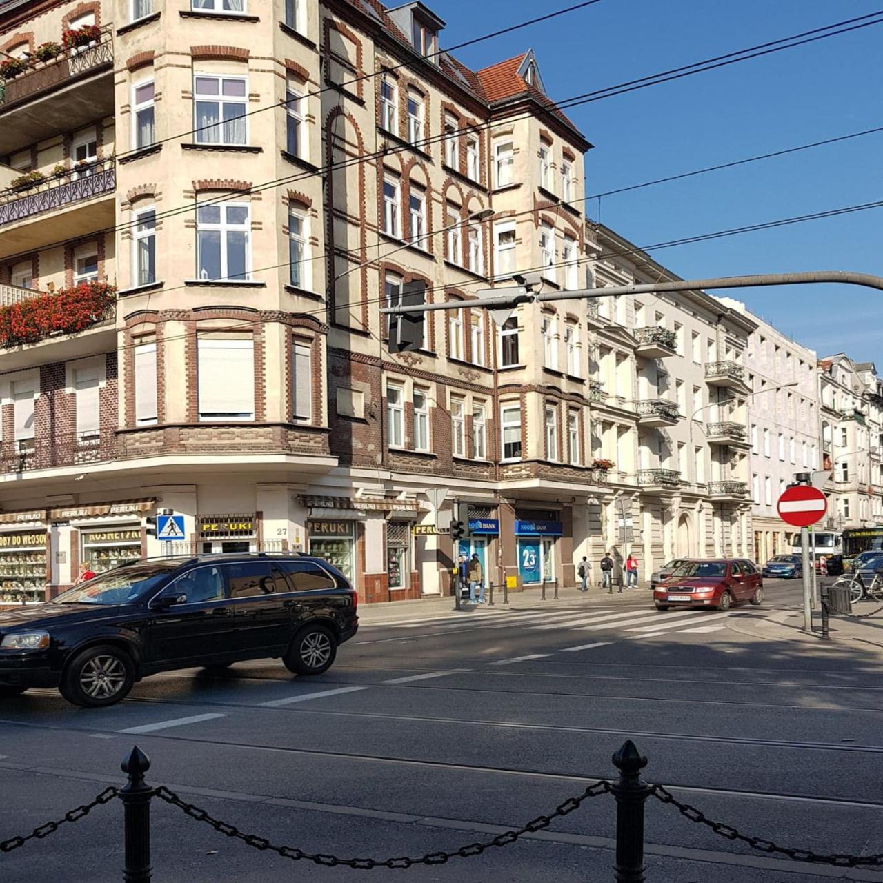 Ferienwohnung Very Berry - Garbary 27 - Apartament z balkonem, Old City, check in 24h Posen Exterior foto