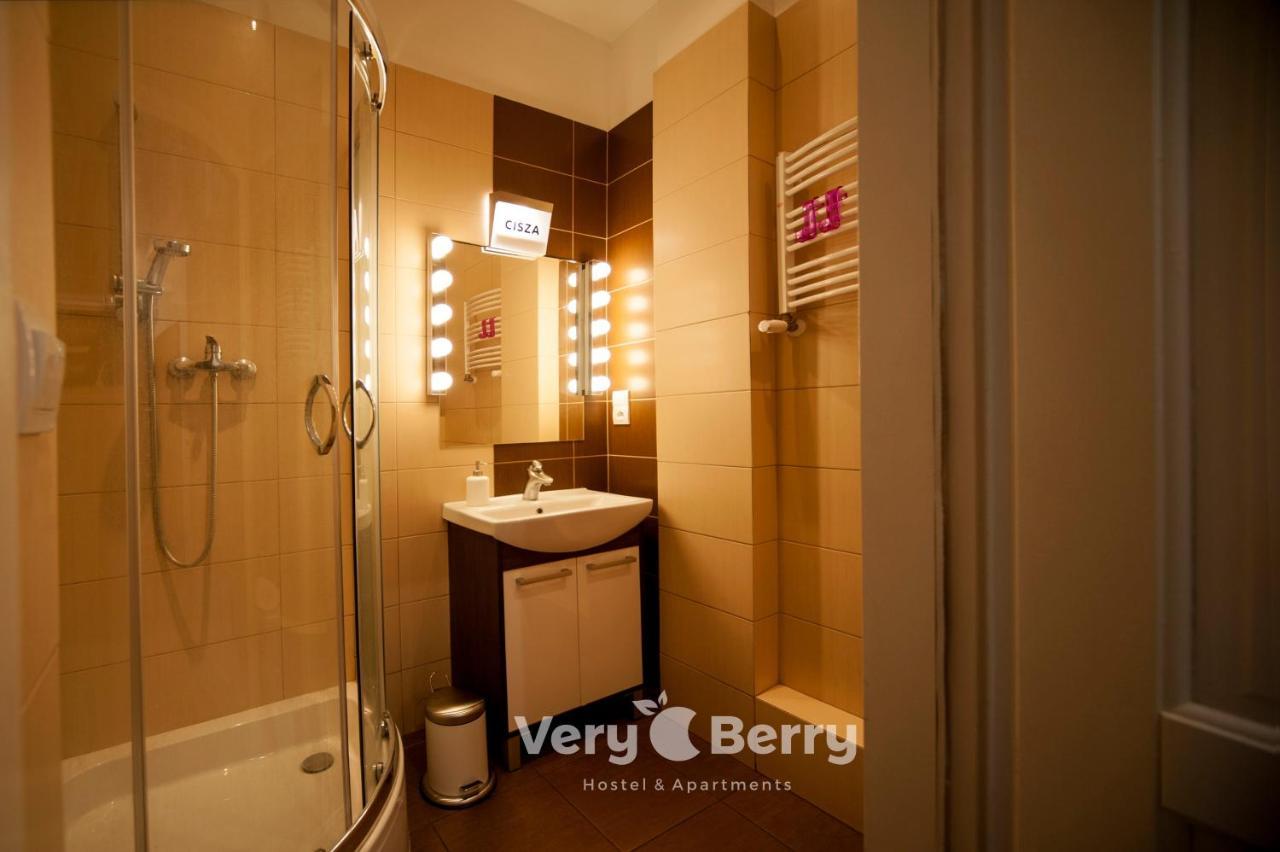 Ferienwohnung Very Berry - Garbary 27 - Apartament z balkonem, Old City, check in 24h Posen Exterior foto